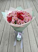 Букет цветов из:  Альстромерии #REPLACE_PRED# Еленовское