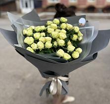 Букет Белые кустовые розы Солинеро в Еленовское