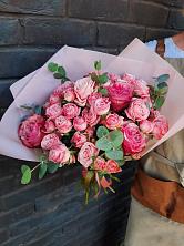 Букет розы в пальмах в Еленовское Букет цветов из: Розы в Еленовское
