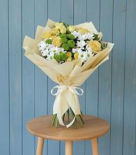 Букет Луч солнца в Еленовское Букет цветов из:  Хризантемы и Розы в Еленовское