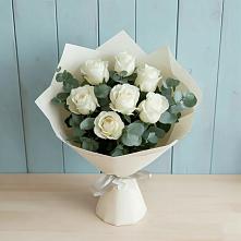 Букет Белые розы в Эвкалипте в Еленовское